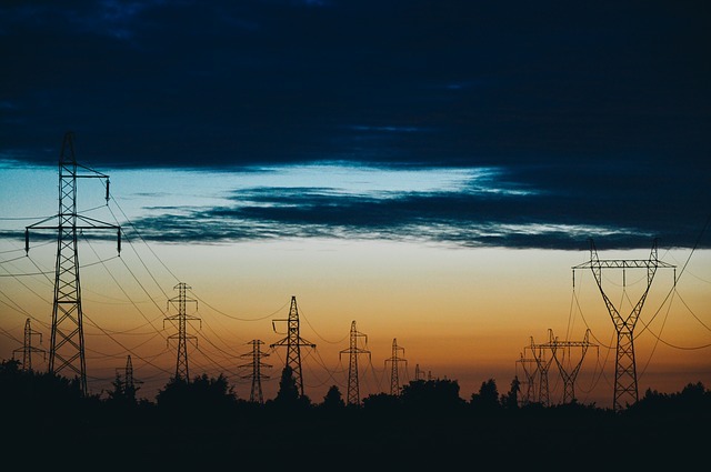 power-lines-823622_640